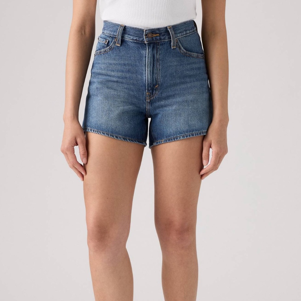 Levi’s 80s mom shorts